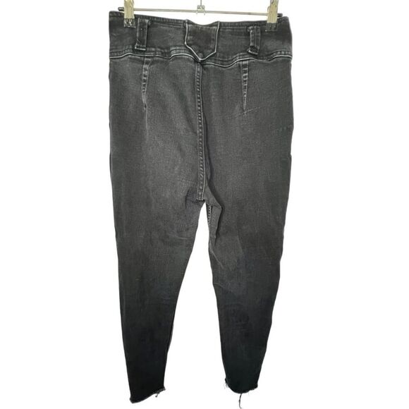 Forever 21 Black High Waisted Skinny Jeans - Picture 4 of 4